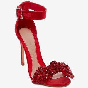 Women's Bow Embroidered
Sandal in Red